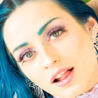 jewelzblu Nackt