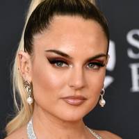 JoJo Levesque Nackt