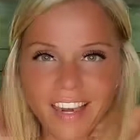 Julia Andrea Nackt