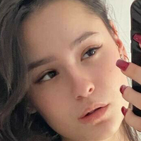 julia_kiss Nackt