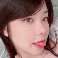 Júlia Nakamura Nackt