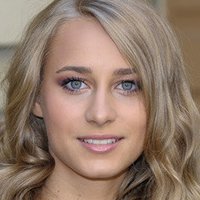Julia Rosnowska Nackt