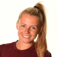 Julia Simic Nackt