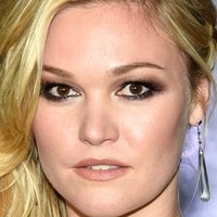 Julia Stiles Nackt