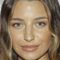 Julia Wieniawa Nackt