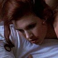 Julie McNiven Nackt