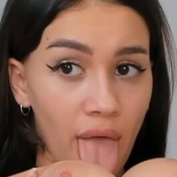 karollovea Nackt