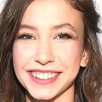 Katelyn Nacon Nackt