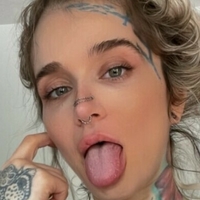Katie Hollow Nackt