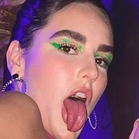 Kéfera Nackt