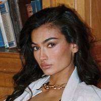 Kelly Gale Nackt