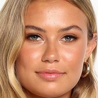 Kennia De Seinne Nackt