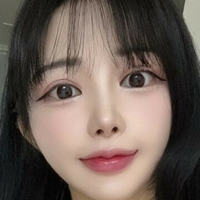 Kim Yun Jeong Nackt