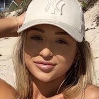Kira Battley Nackt