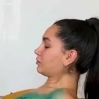 Kira Yoga Nackt