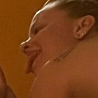 Krisizal9688 Nackt