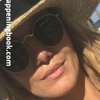 Kristin Reed Nackt