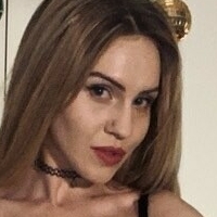 lady_emily_red Nackt