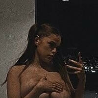 Lana Nackt