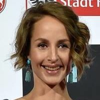 Lara-Joy Körner Nackt