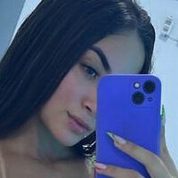Lari Nackt