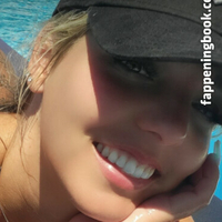 Larissa Lou Nackt