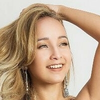 Larisse Farias Nackt