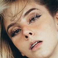 Latiabren Nackt