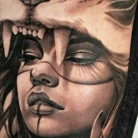 Latino Ink Nackt