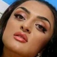 Latoya Devi Nackt