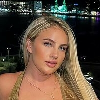 LAURA GOLD Nackt