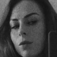 Laura W. Nackt