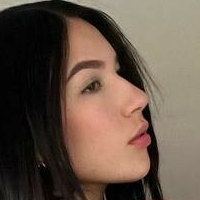 Laura02av Nackt