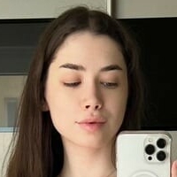 Laurel Jeune Nackt