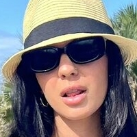 LaurenRad Nackt