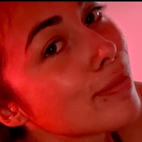 Laurie Blue Nackt