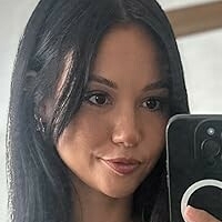 Leah Sharp Nackt