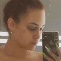 Lili Laskai Nackt