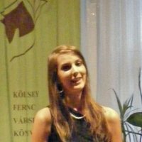Lilla Csaszar Nackt