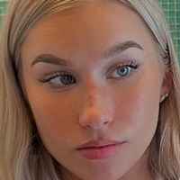 Lilly Jenisch Nackt