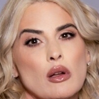 Lucy Hart Nackt