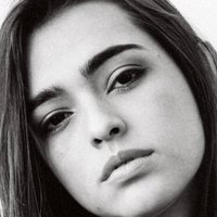 Lucy Vives Nackt