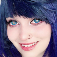 LucyYumi Nackt