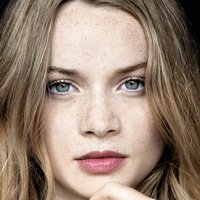 Luna Wedler Nackt