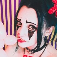 Lydia Wilts Clown Nackt