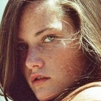 Maggie White Nackt