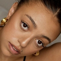 Mahalia Nackt