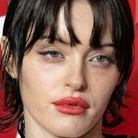 Mathilda Mace Nackt