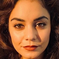 May Calamawy Nackt