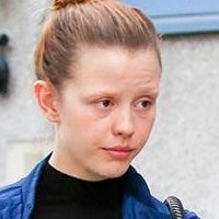 Mia Goth Nackt
